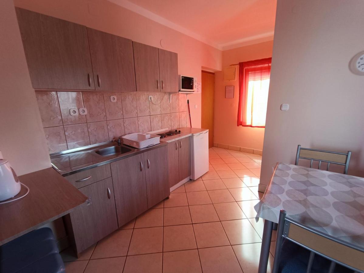 Studio Apartmani Zoric Šilo Exteriér fotografie