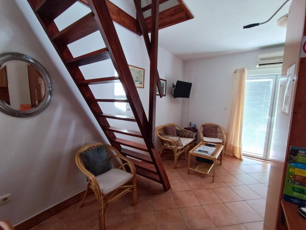 Studio Apartmani Zoric Šilo Exteriér fotografie